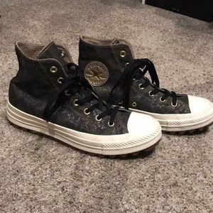 Converse hitops-special edition leopard with stars